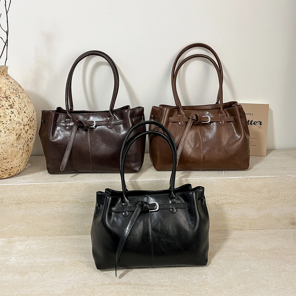 حقيبة حمل لامعة عتيقة مع عقدة حبل ديكور تصميم مبطن سعة كبيرة من البولي يوريثان سحاب مقاوم للماء حزام مريح ثابت #5