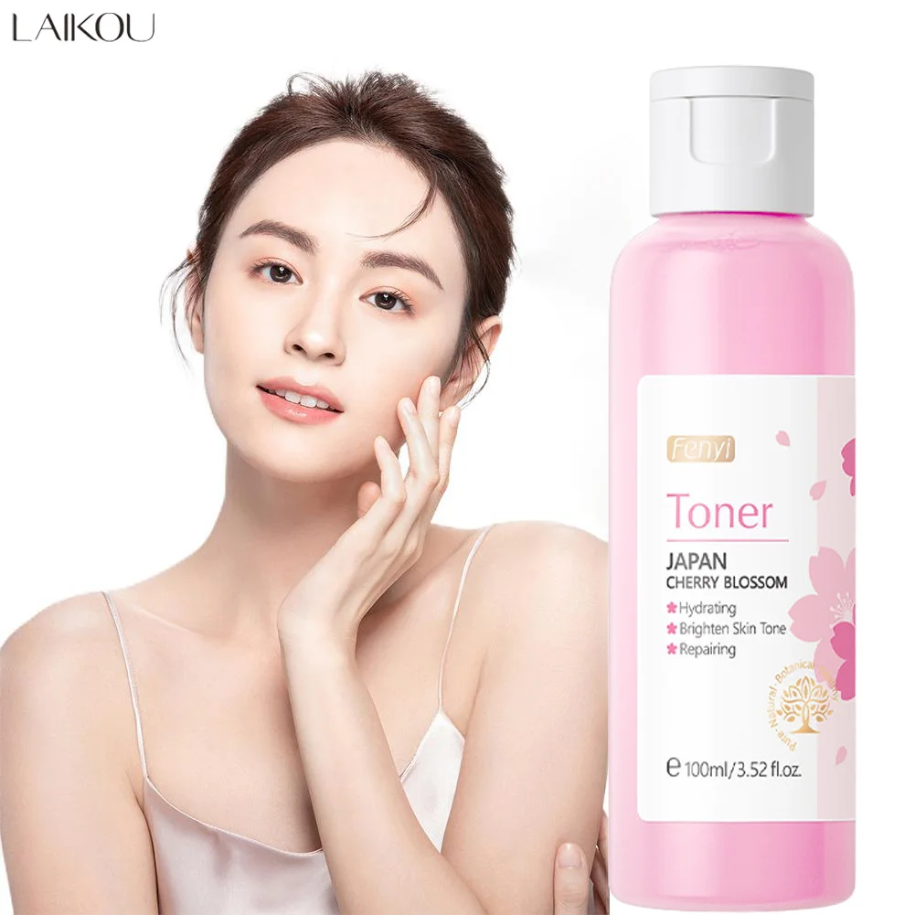 مراجعة منتج Sakura Face Toner: ترطيب عميق وتحسين حالة البشرة مع 100 مل