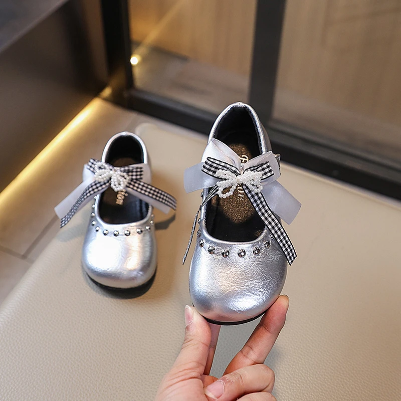 

Girls Flat Shoes Princess Mary Janes Children's Patent Leather Toddler Bowtie Chic Performance Shoes Kids Soft Sole Ballet Shoe