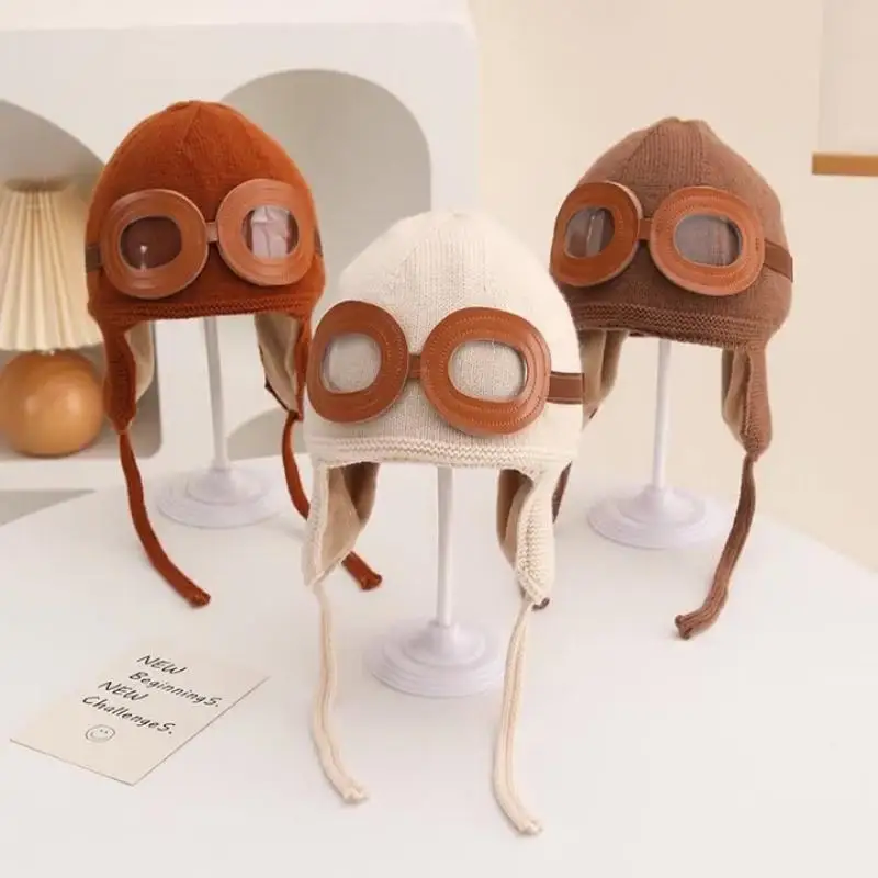 

Kids Winter Hat with Ear Protection-Windproof Fleece-Lined Knitted Beanie Aged 2-6 Years,Cold-Proof Wool Blend Design