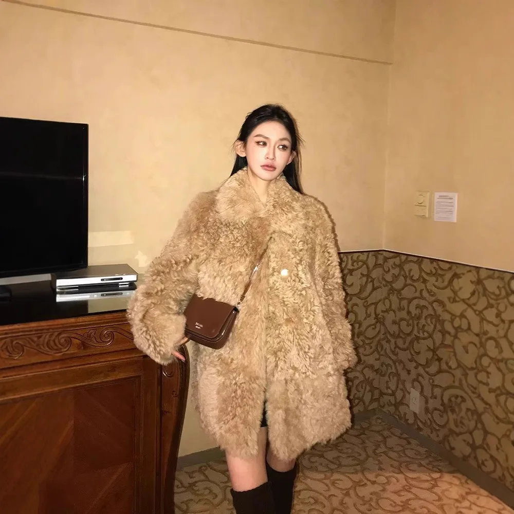 Chaqueta térmica de piel sintética para mujer, traje de color sólido con cuello, prendas de vestir de piel integradas, abrigo de piel Artificial esponjoso para mujer