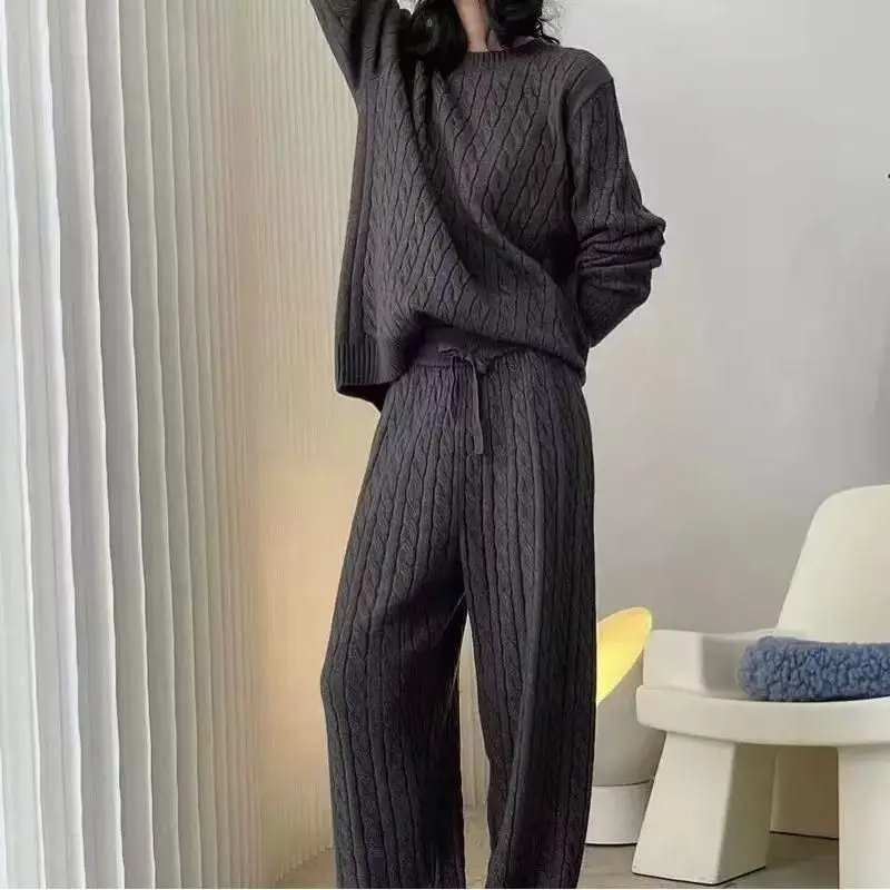 

Autumn and Winter Fried Dough Twists Sweater Straight Knitting Trousers Two-piece Loose Versatile Knitting Women's Suit