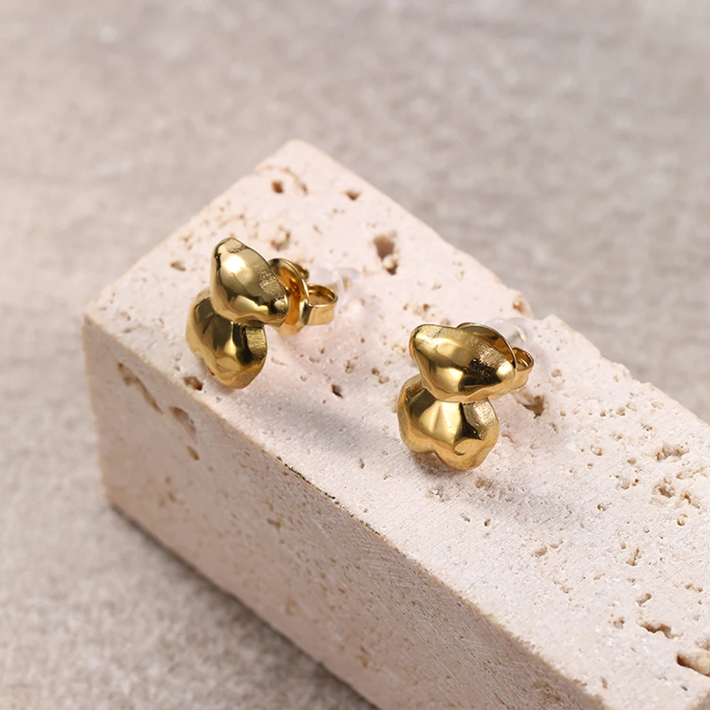 18K Vergoldete Bären-Ohrstecker aus Edelstahl, Niedlicher Tier-Piercing-Schmuck, Minimalistische Ästhetische Ohrringe für Frauen und Mädchen – Detail 2