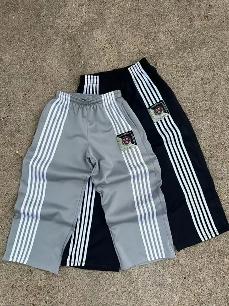 Y2K Street Casual Pants Men Harajuku Stripe Baggy Sweatpants Hip Hop Oversize Trousers High Street Fashion Wide Leg Baggy Pants view 3
