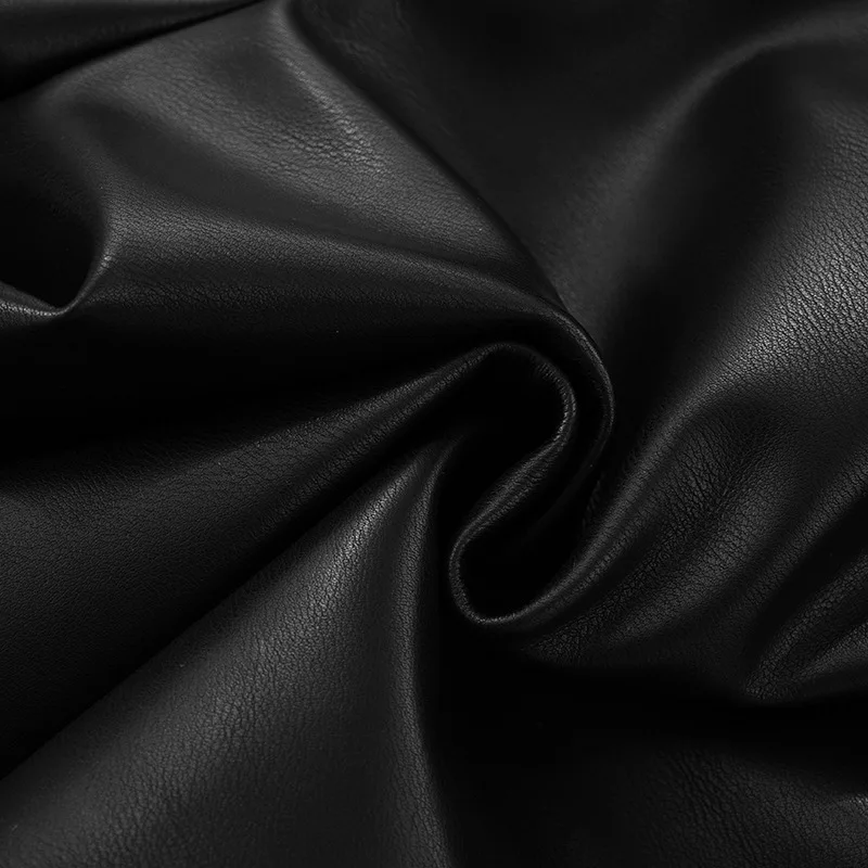 Damski seksowny komplet z ekoskóry, dwuczęściowy, bez ramiączek, wiązany na szyi, z odkrytymi plecami, dopasowany top na ramiączkach + obcisłe spodnie capri, styl Y2K, strój na imprezę do klubu nocnego.