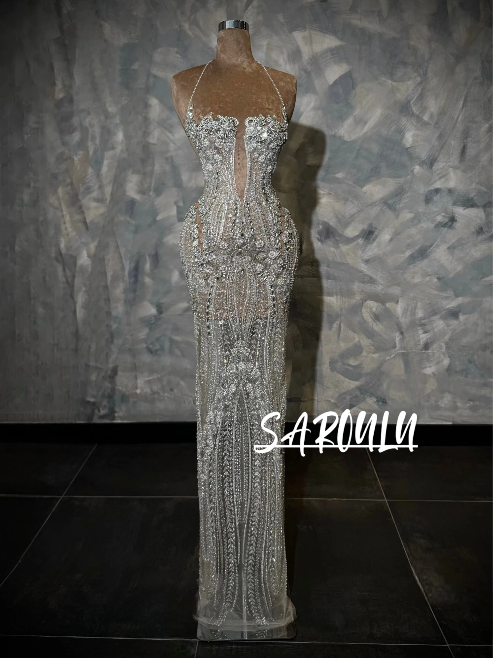 

Silver Stunning Beads Crystals Evening Dress Sexy Halter Straight Banquet Customized Prom Sparkling Richly Cocktail Gown