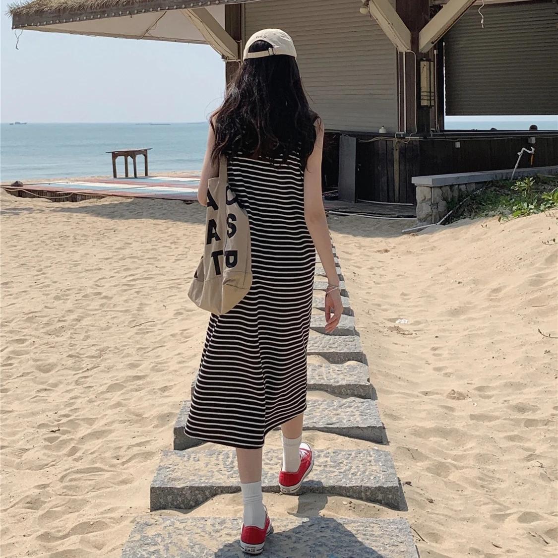 الصيف مخطط حزام طويل كاميس سترة فستان المرأة فضفاضة تي شيرت غير رسمي الركبة طول عطلة الشاطئ الشاطئ طويل ألف خط تنورة
