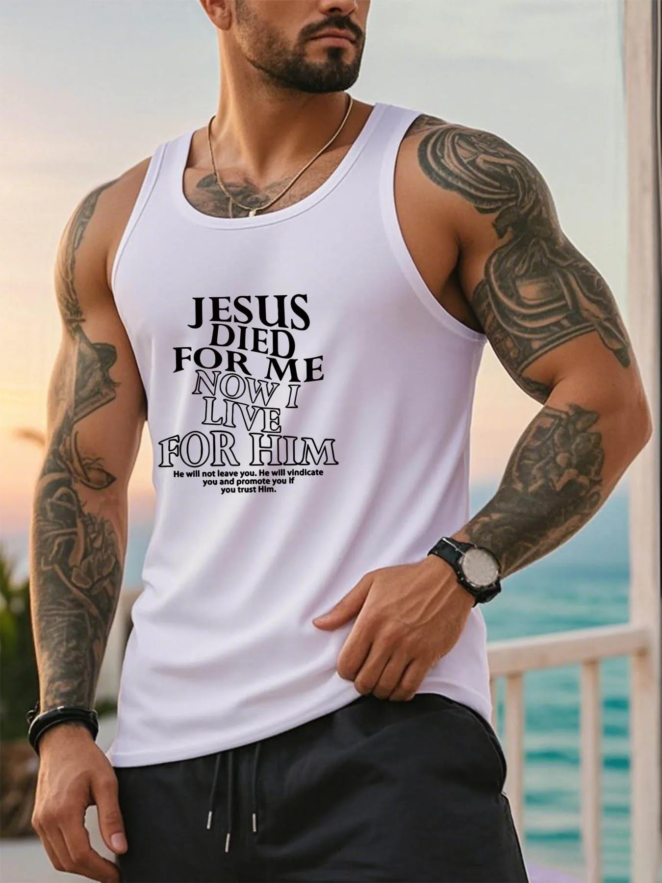 

Мужская безрукавка - облегающая рубашка в христианском стиле с надписью "Иисус умер ради меня, и теперь я живу ради него".