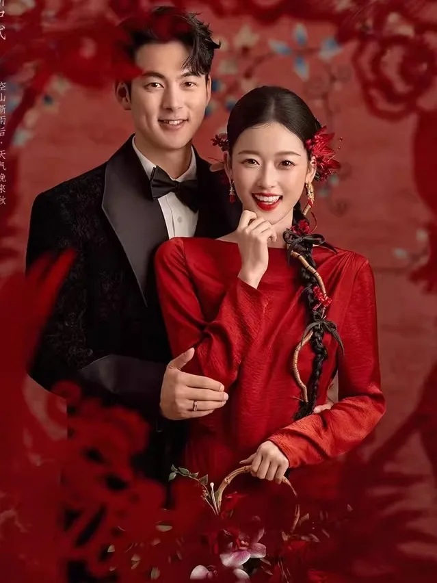 

Ele Red Wedding Photooot New Chinese Sle Brideom Faion High-End Feelings Studio Photoaphy Costume