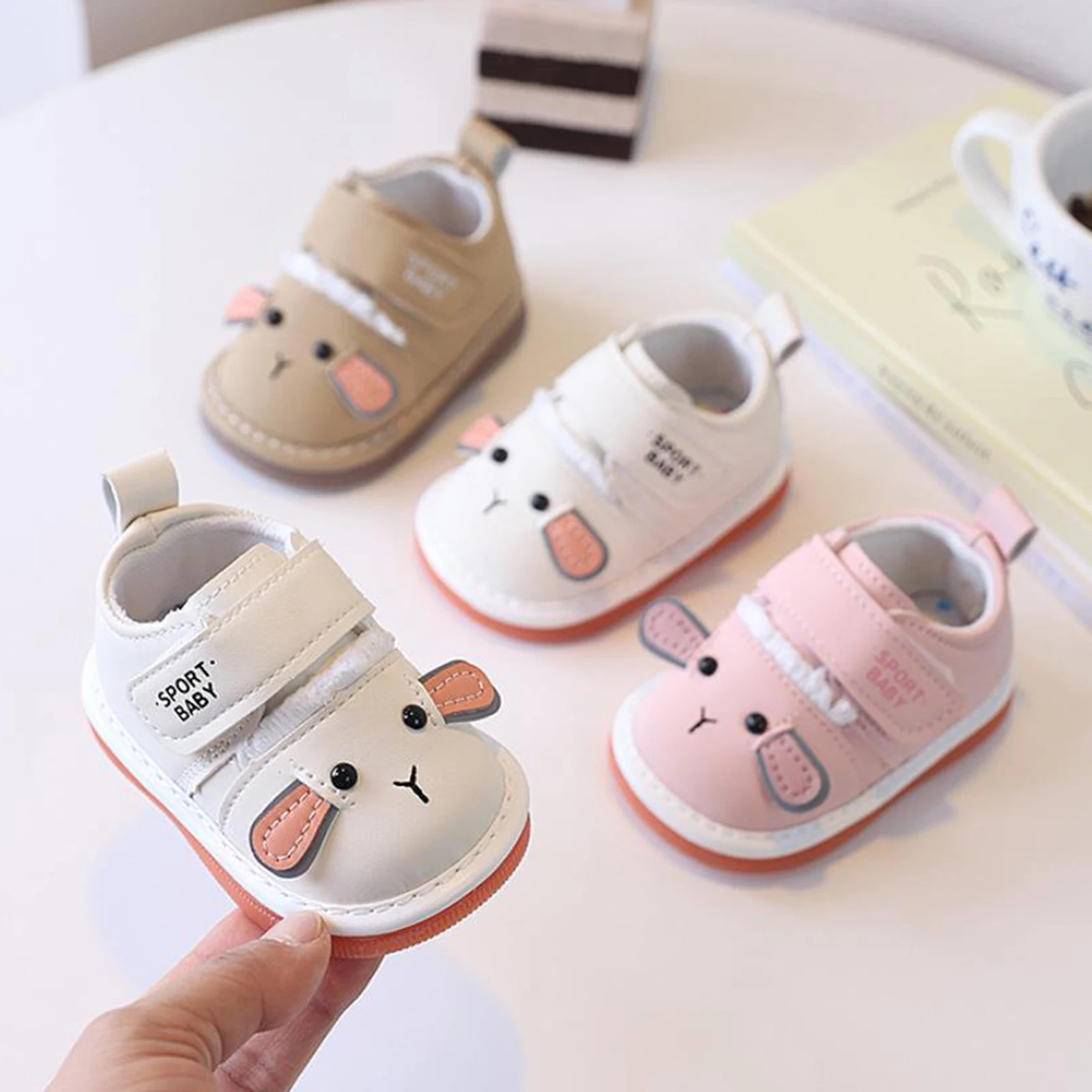 

Baby Synthetic Leather Flat Shoes Spring Autumn Anti-Slip Sole Cartoon Animal Infant Squeaky Sneakers for Girls and Boys