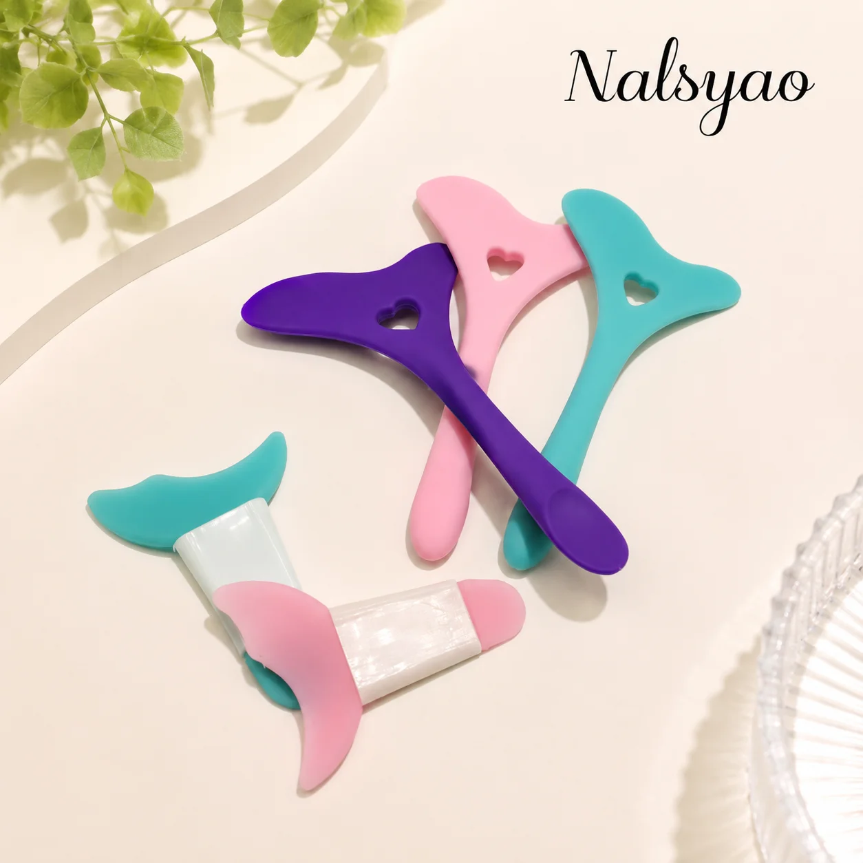 Silicone Wing Tip Eyeliner Stencil Aid Reusable Makeup Tool for Perfect Cat Eye Eyeliner Pencil Guide