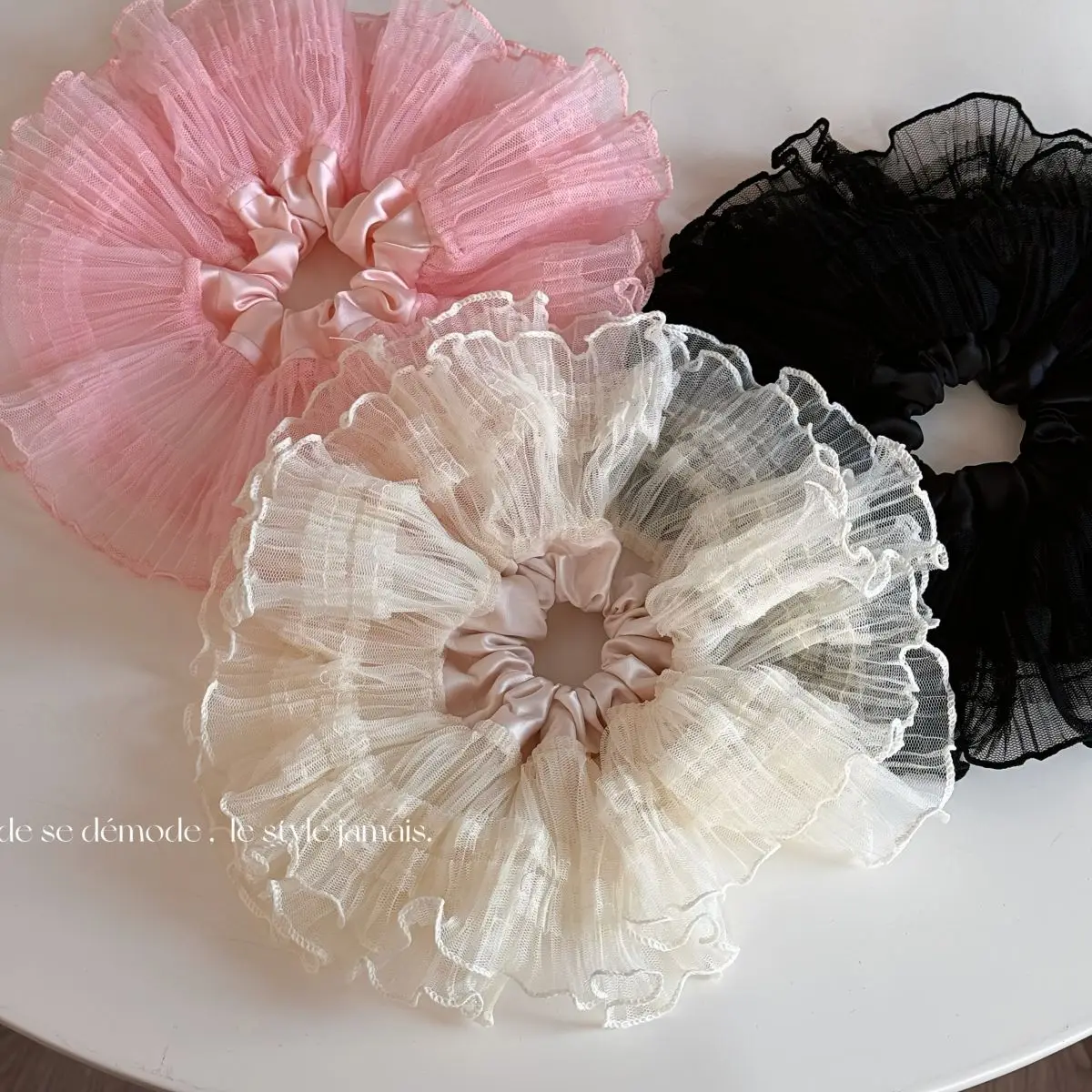 

French Lazy Wind Lace Large Intestine Hair Band Retro High Sense Oversized Hair Tie Headband Rubber Band Beautiful Headgear