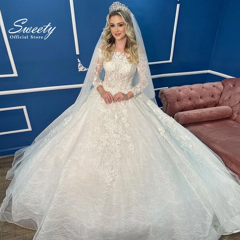 

Luxury Wedding Dress Embroidered Lace With Boat Neck Ball Gown Sleeveless Appliques Vestido De Noiva Plus Size Button Customized