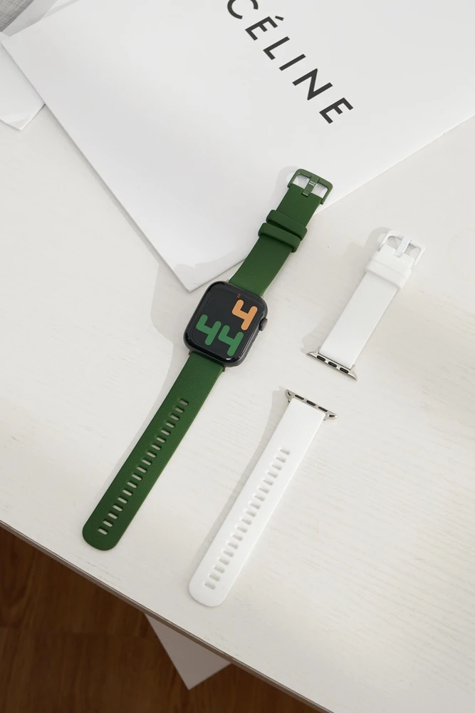 Fancy Stylish Elegant silicone loop for Apple Watch Band For Women Correa for iwatch strap