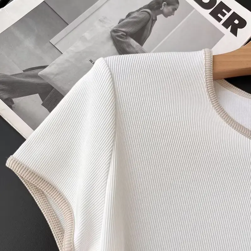 Maxdutti Round Neck Rbbed Knit Short Sleeved Top Summer Tshirt Woment Nordic Minimalist Color Coded Knitted T-shir