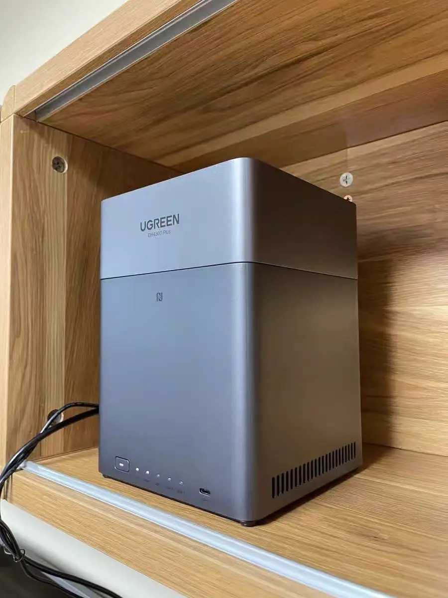 

TLF UGREEN DH4300 Plus Mini Home NAS High Quality, Hard Drives Not Included