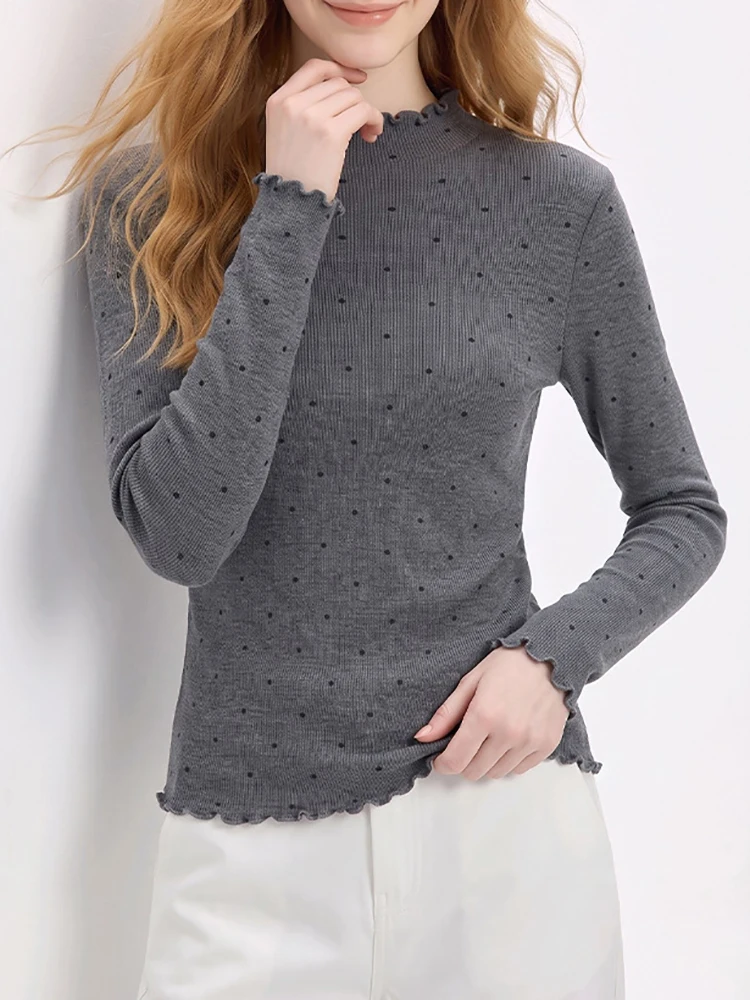 Black fungus polka dot long-sleeved knitted sweater 2026 autumn new style base layer, retro layering women's sweater
