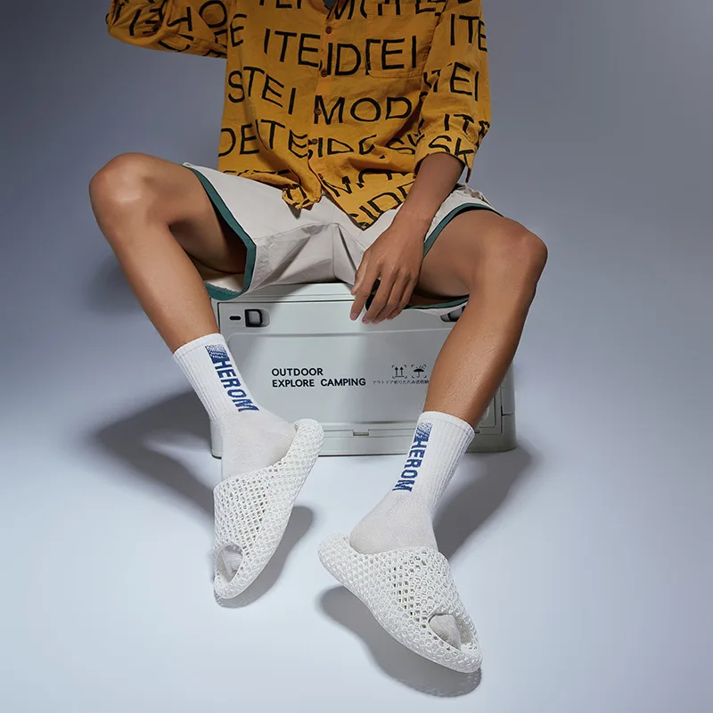 

3D printed men's outdoor casual hollow-out PU unibody fashion slippers comfort breathable deodorant shock absorption slippers