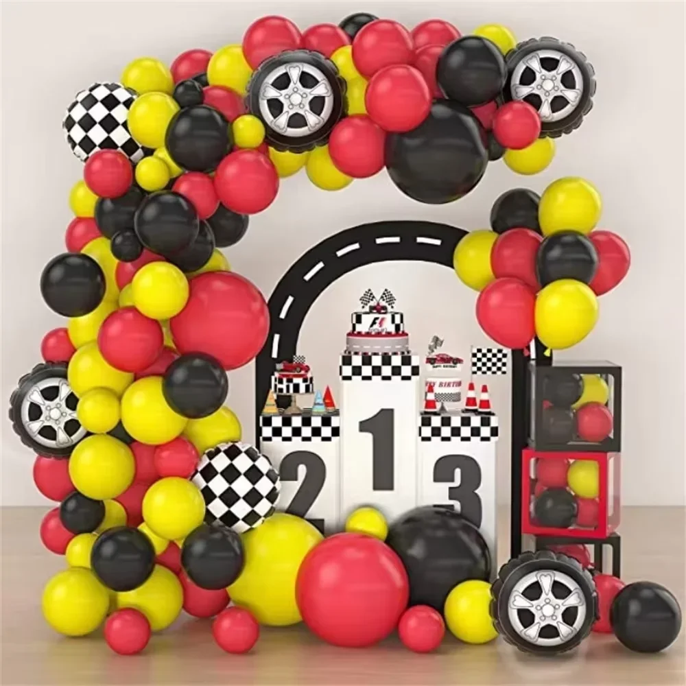 111-teiliges Ballonbogen-Set mit Rennmotiv – bunte Rennwagen-Luftballons, Dekor mit karierter Flagge, perfekt für Kindergeburtstagsfeiern