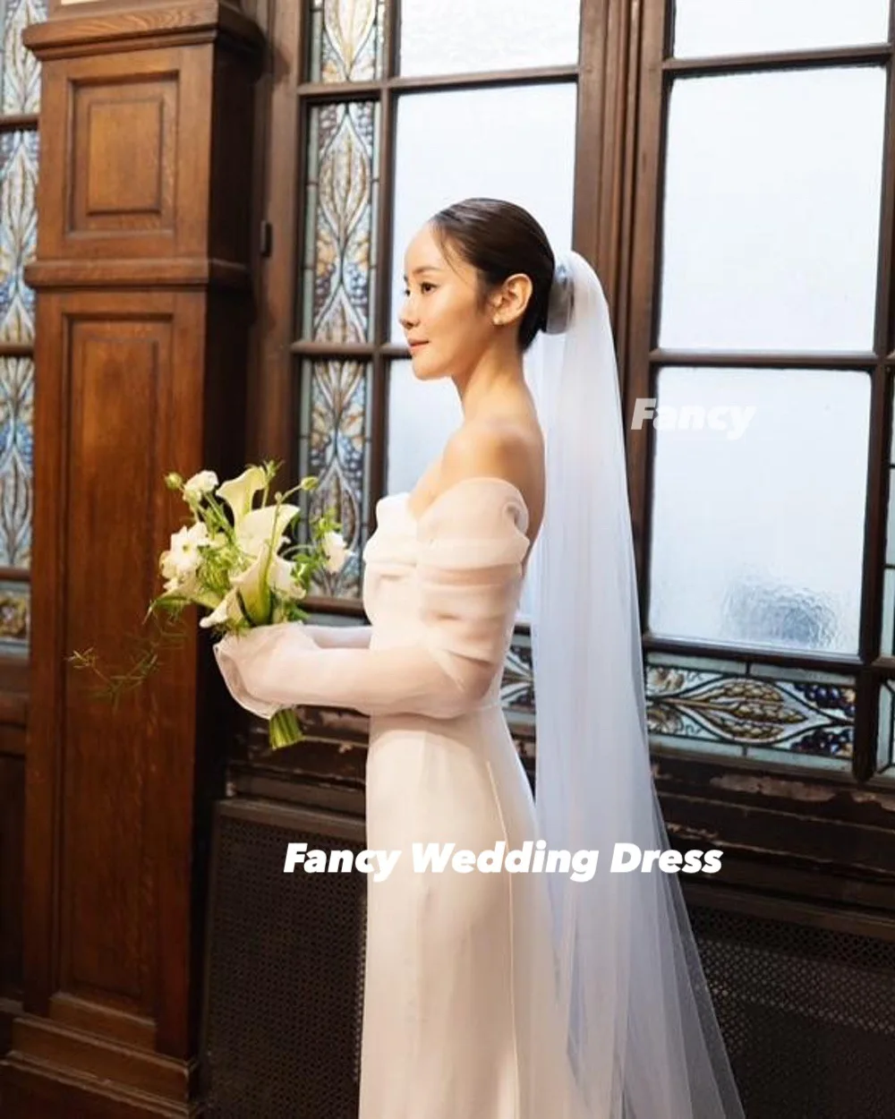 ファンシーエレガントなオフショルダーのウェディングドレスマーメイド長袖ブライダルドレス弾性サテン誕生日パーティードレスカスタマイズ