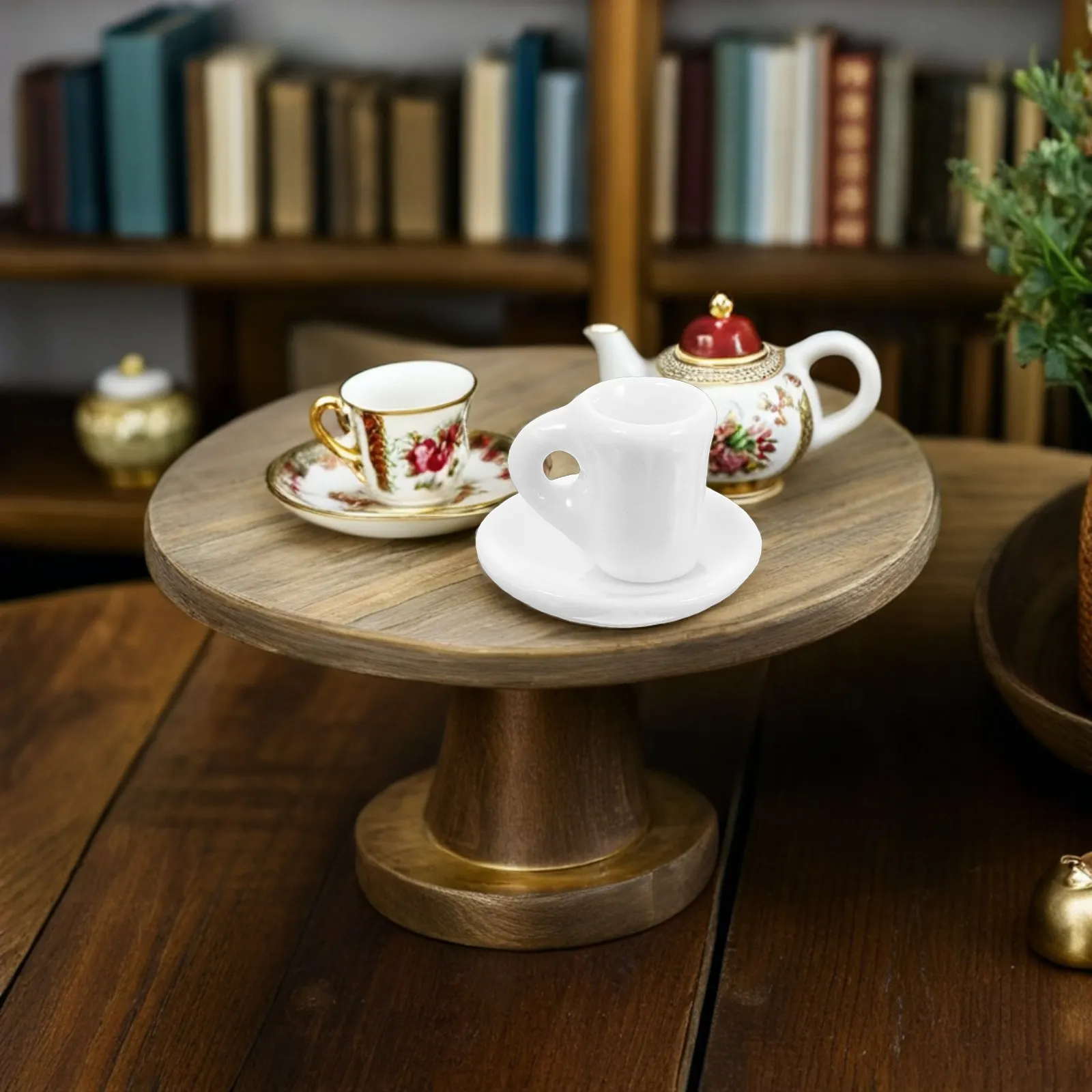 

Набор миниатюрных белых керамических чашек и блюдец 1:12, элегантный реалистичный мини-набор посуды для кукольного домика, для самостоятельной сборки кухни