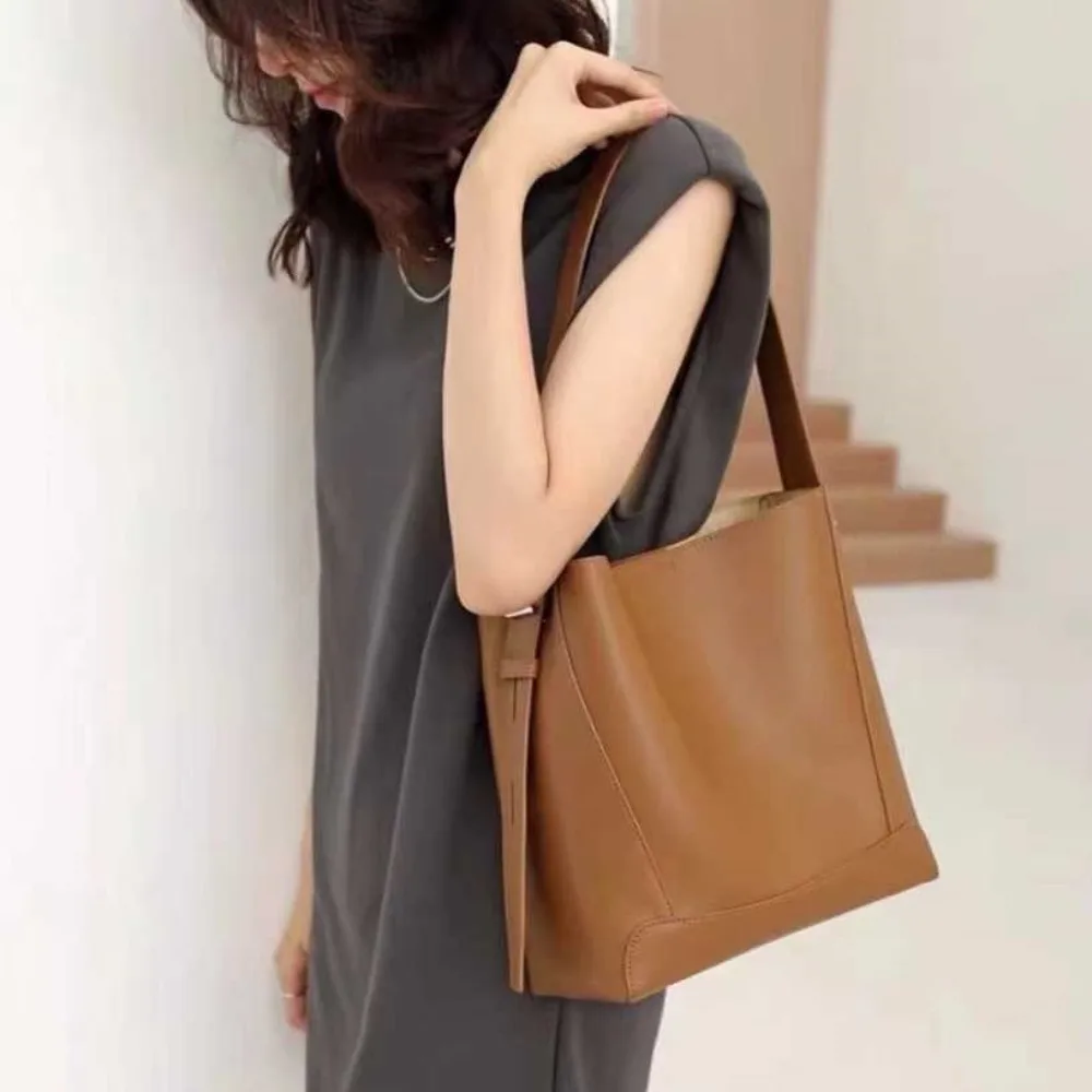 

Underarm Women's Spring and Summer 2026 New Women's Bag Messenger Simple Versatile Single Shoulder Capacity Commuter Bucket