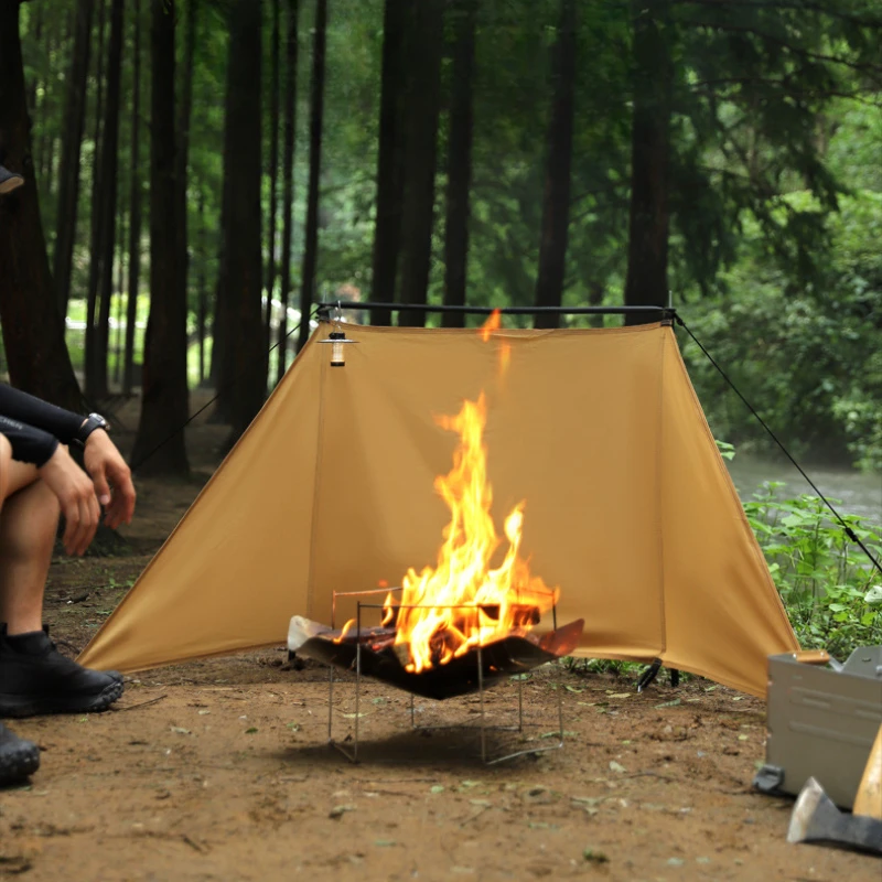 

Outdoor Camping Windshield Portable Foldable Windproof Tent Camping Barbecue Windshield Cloth Triangular Wind Screen