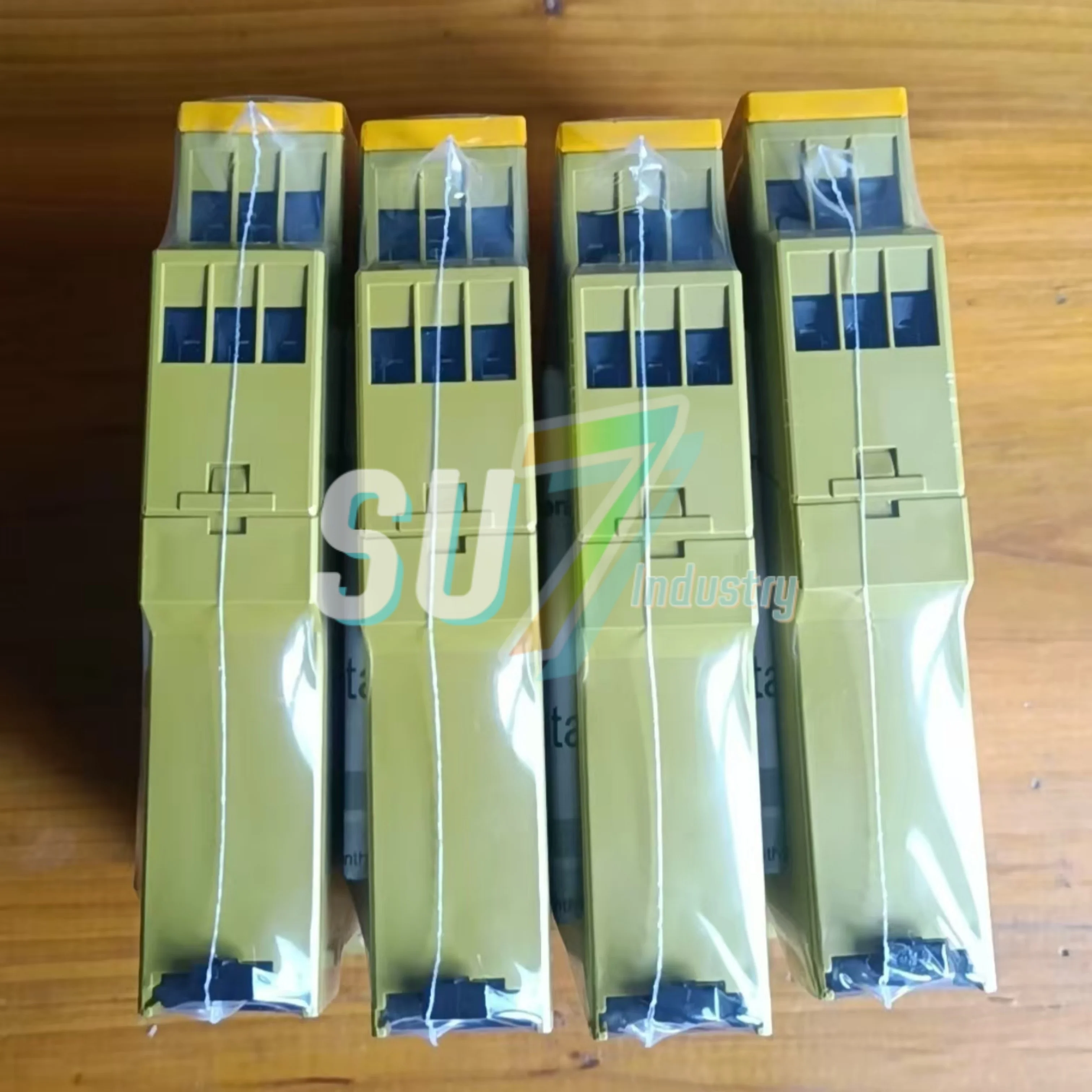 774300 Sicherheitsrelais, neu im Karton