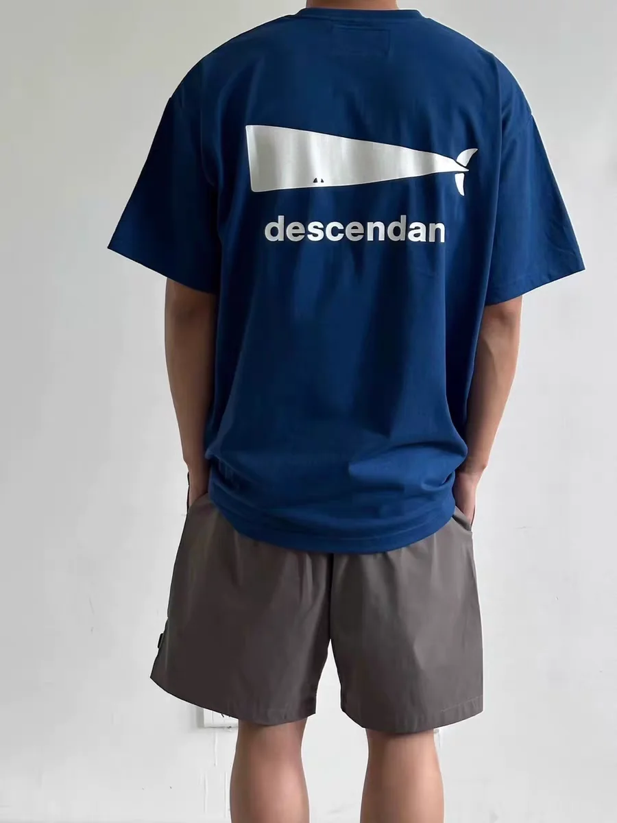 

DESCENDANT Summer Casual Whale Short Sleeve Four Color T-shirt for Men and Women Tees