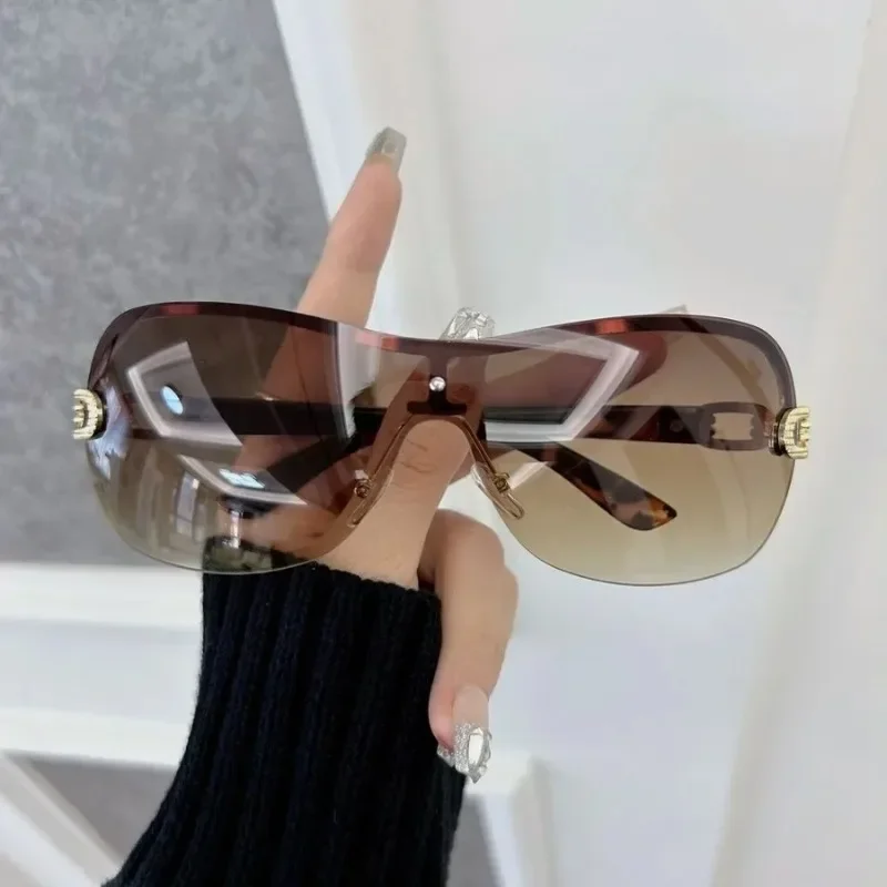 Casual Square Sunglasses Women Men Gradient Sun Glasses Female Male Designer Brand Lovely Travel Outdoor Oculos De Sol - view 3