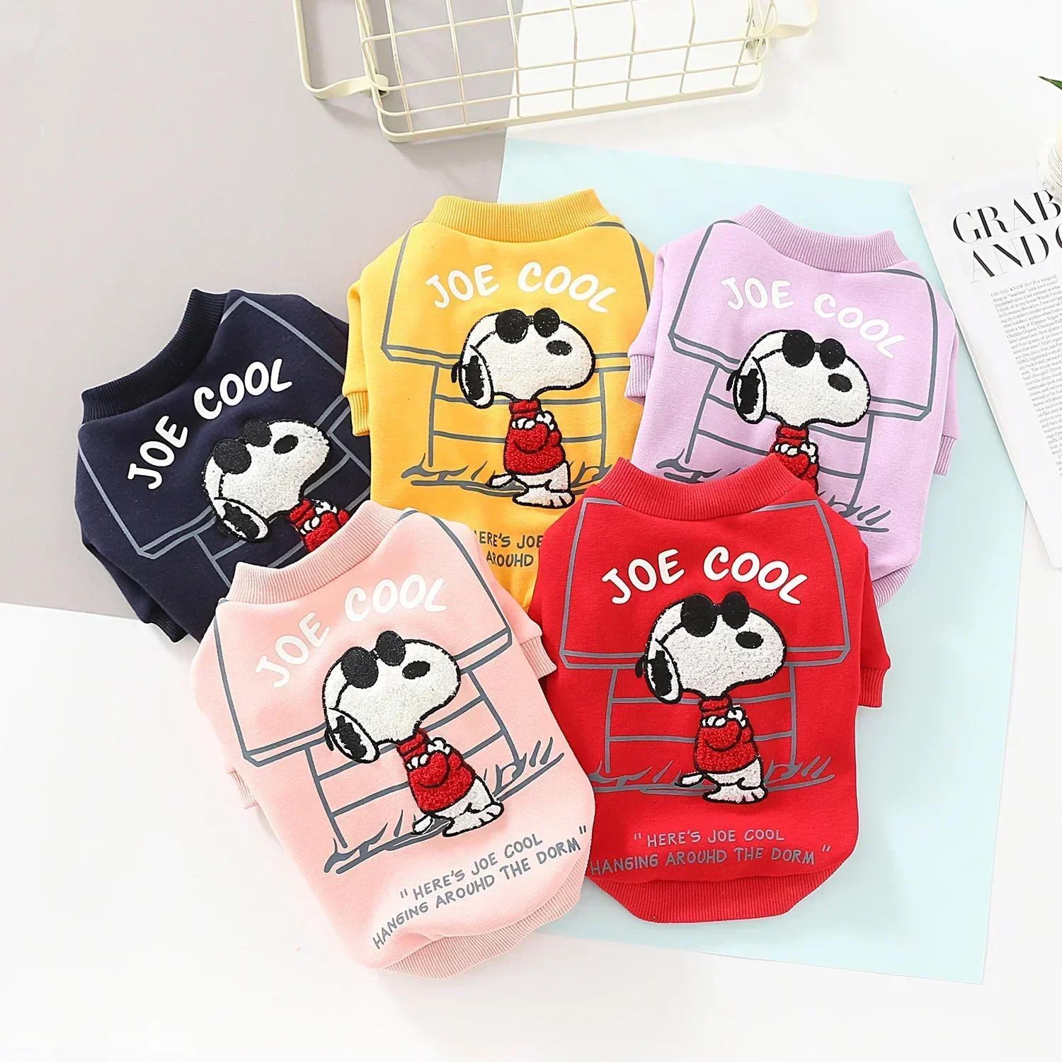 

Snoopy New Pet Clothes coat Autumn Winter Pet Clothes Jacket Dog Clothes Sweater Cute Pet Towel Embroidered Fleece Sweater