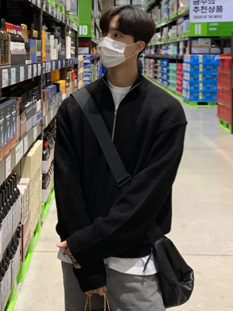 

Мужской трикотаж Cleanfit Bla f Zip: осенне-зимний, свободный крой, комфортный, мягкий, из смесового полиэстера