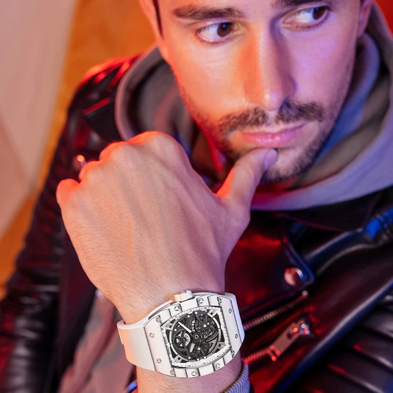

BONEST GATTI Automatic Movement Mechanical Watch Carbon Fiber Bezel Tonneau Luminous Case Fluororubber Strap Wristwatch For Men