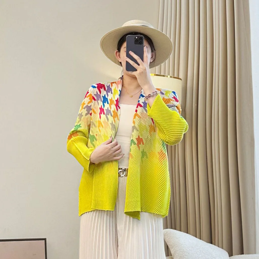 

Miyake Pleated New 2026 Cardigan Jacket Women's Fashion Casual Hundred Loose Outer Cloak Long-sleeve Buttonless Pleated Coat