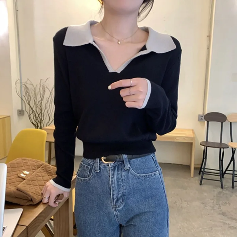 

Женский винтажный вязаный топ в студенческом стиле с цветными блоками и воротником-поло с длинными рукавами, короткий повседневный свитер для осенней моды 2026