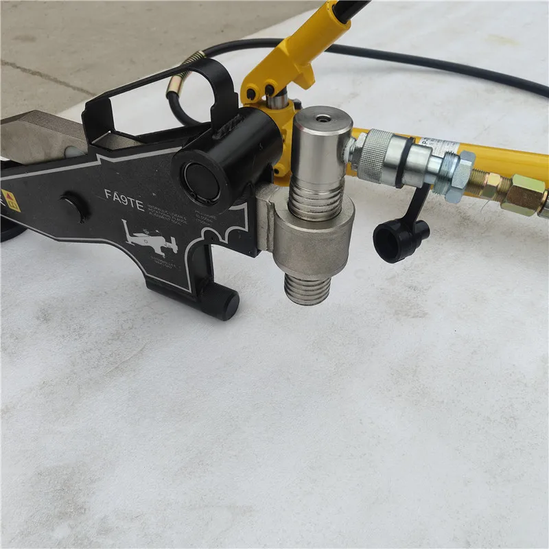 Hydraulic Flange Alignment Tool with Manual Pump Large Pipe Flange Aligner for Petrochemical and Offshore Platform Installation