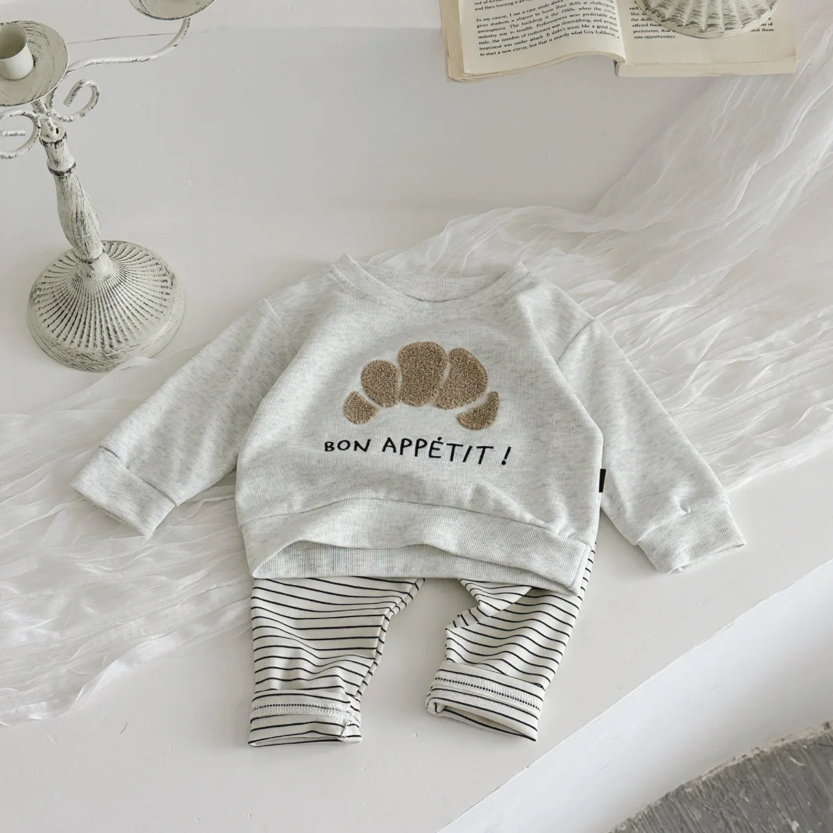 Baby Boy Clothes Sets Bread/Cookies Embroidery Cute Toddler Outfit 2Pcs Long Sleeves Top Pants Newborn Baby 0-3 Years Tracksuit