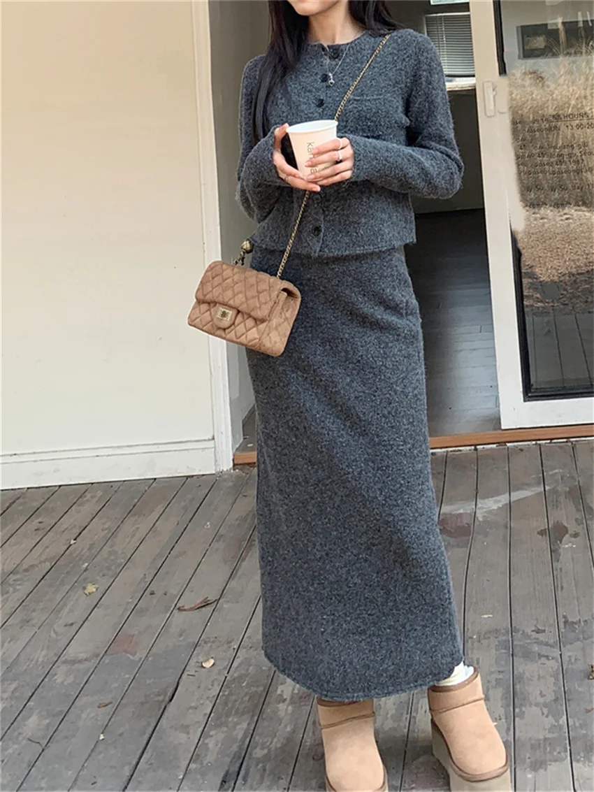 Alien Kitty M-L Grey Slim Elegant Sweaters Women Chic Knitted Straight Long Skirts 2024 Spring High Street OL Minimalist Sets