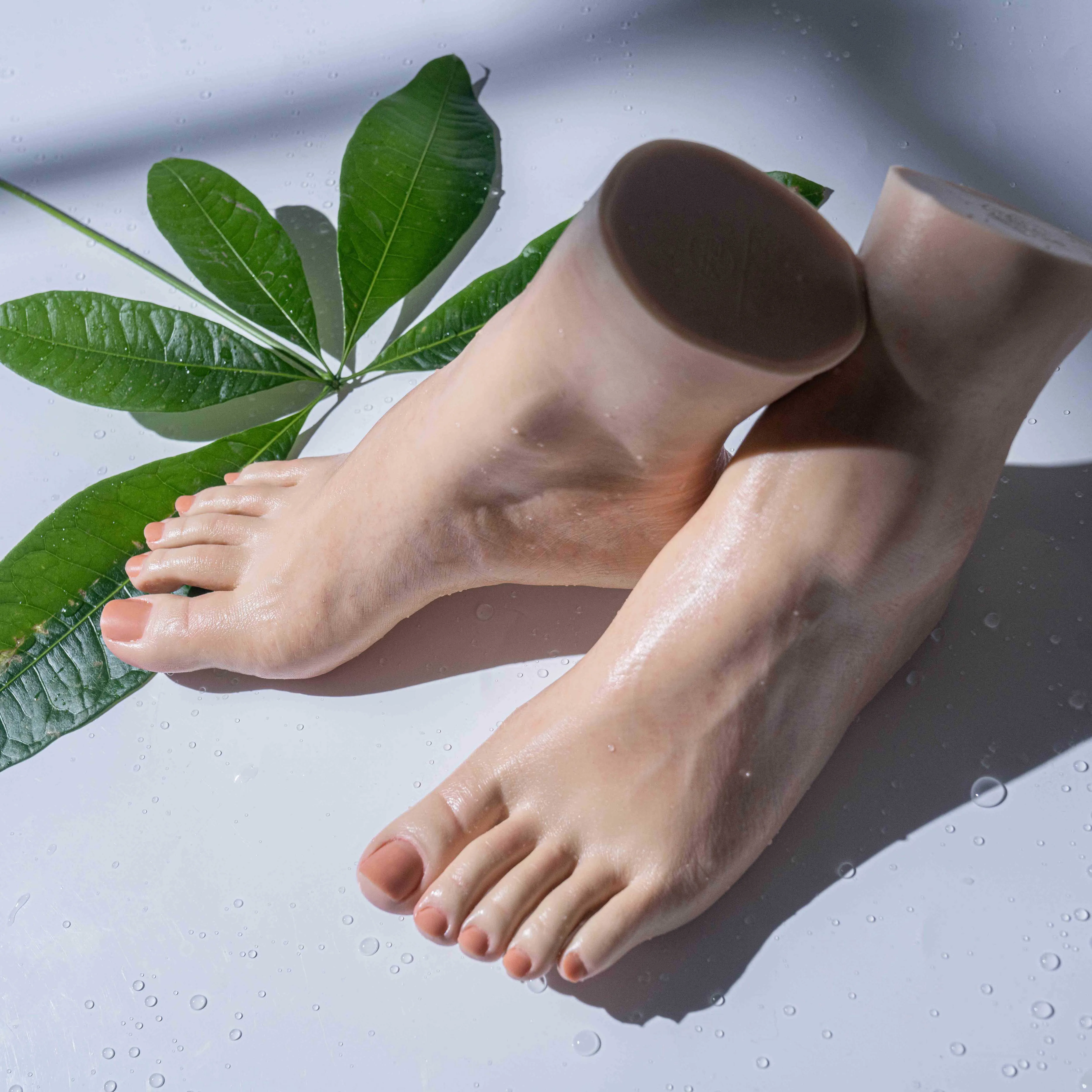 

1 шт., модель женской стопы, силиконовый реалистичный манекен для ног, фетиш, обувь большого размера, демонстрация ювелирных изделий, медицинская живопись, салонное искусство TGZ41