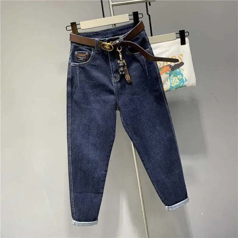High-quality 2025 Spring New Cute Bear Embroidery Dark Blue Harlan Jeans Versatile Small Foot Low Rise Jeans Cargo Pants Women