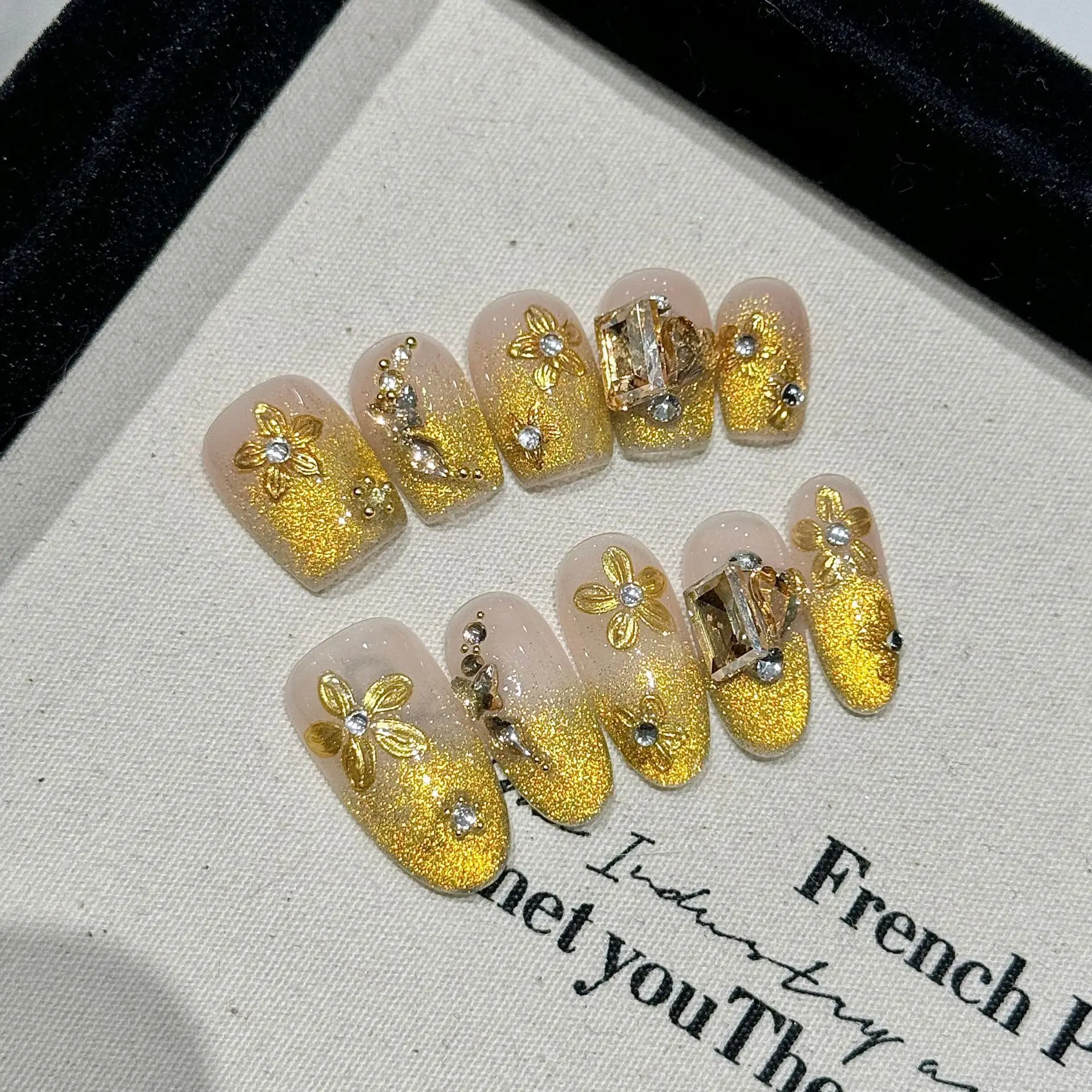 

Накладные ногти ручной работы, золотые французские накладные ногти «кошачий глаз», полное покрытие, блестящий кристалл, цветок, осенние носимые накладные ногти для девочек