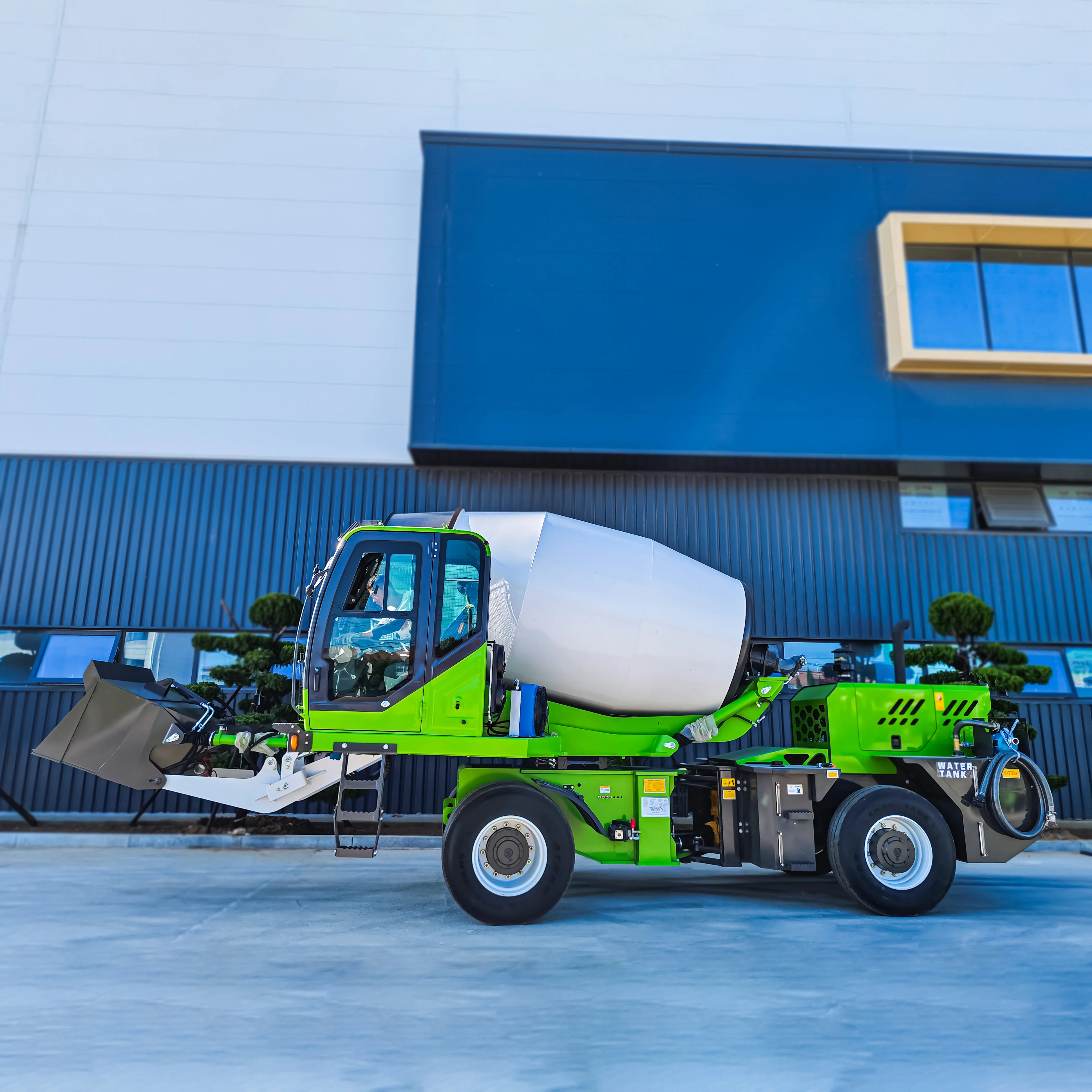 6.5m³ Biggest Self Loading Ready Mix Concrete Mixer Truck Hormigonera