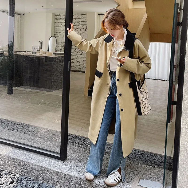 A new youthful versatile comfortable and skin-friendly casual two-color long trench coat