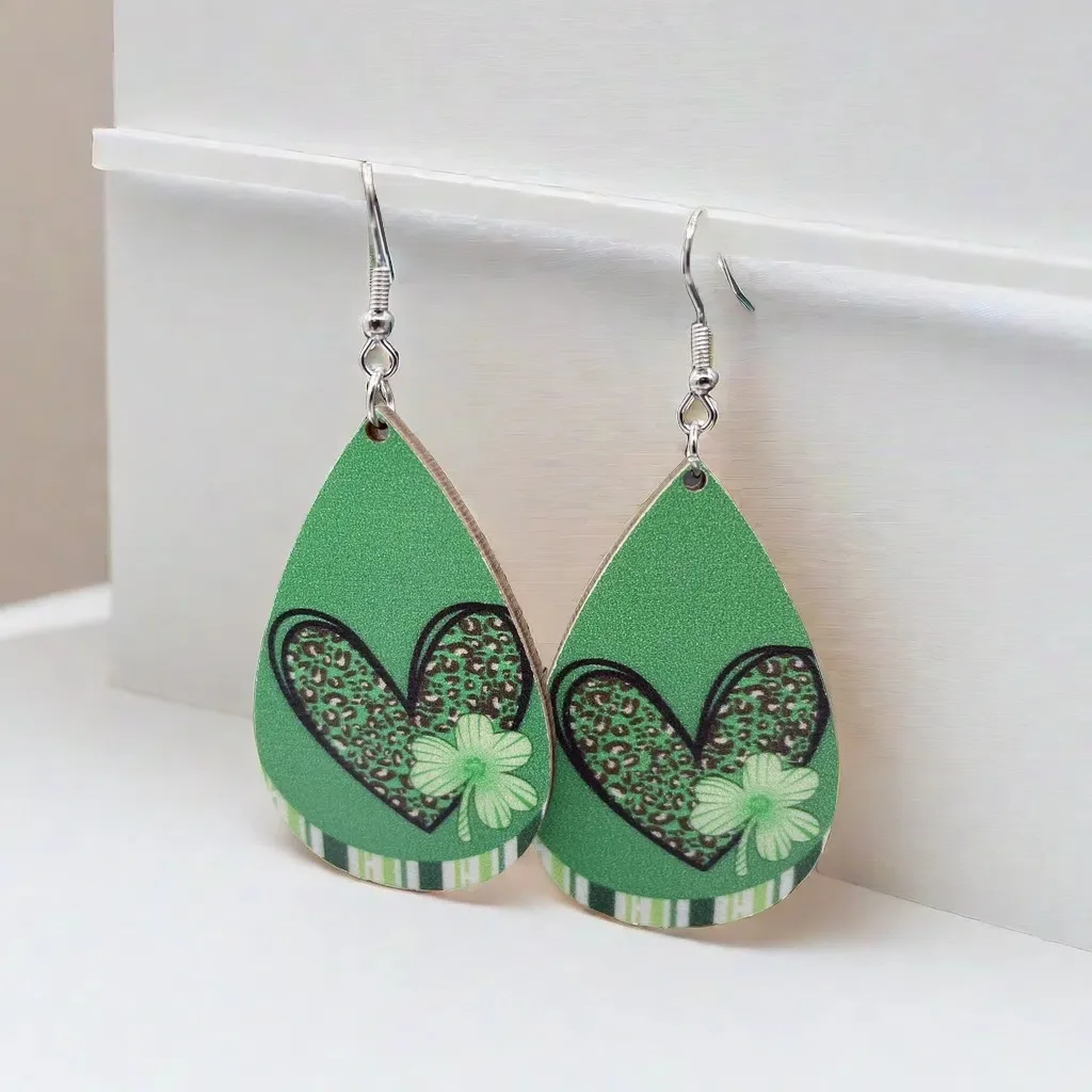 New European and American fashion wooden earrings Irish green stud earrings single-sided printed love earrings