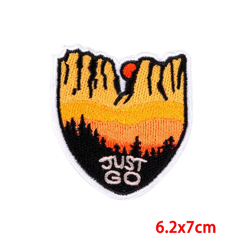 Mountain Embroidery Patch Iron On Patches For Clothing Thermoadhesive Patches Climbing Applique Camping Fusible Patch Decoration