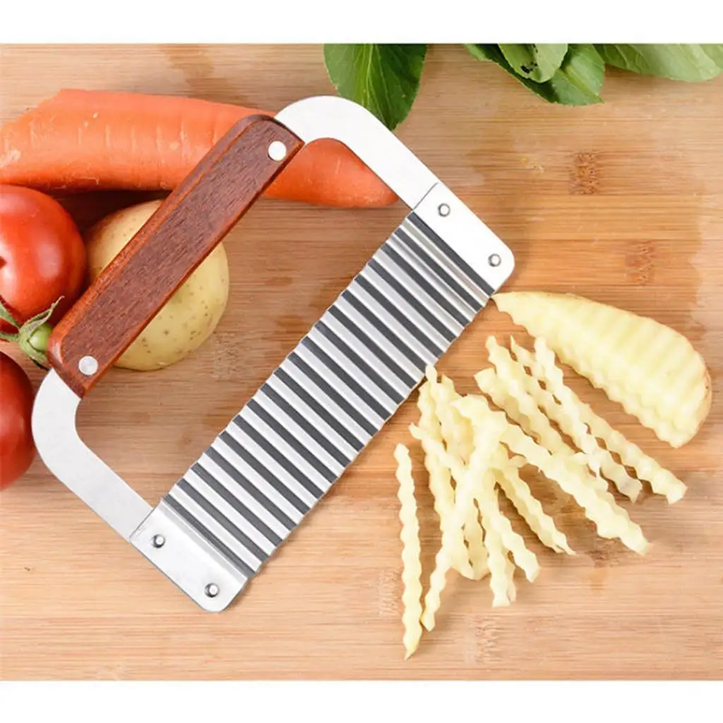 

Stainless Steel Crinkle Cutting Tool Vegetable Salad Chopping