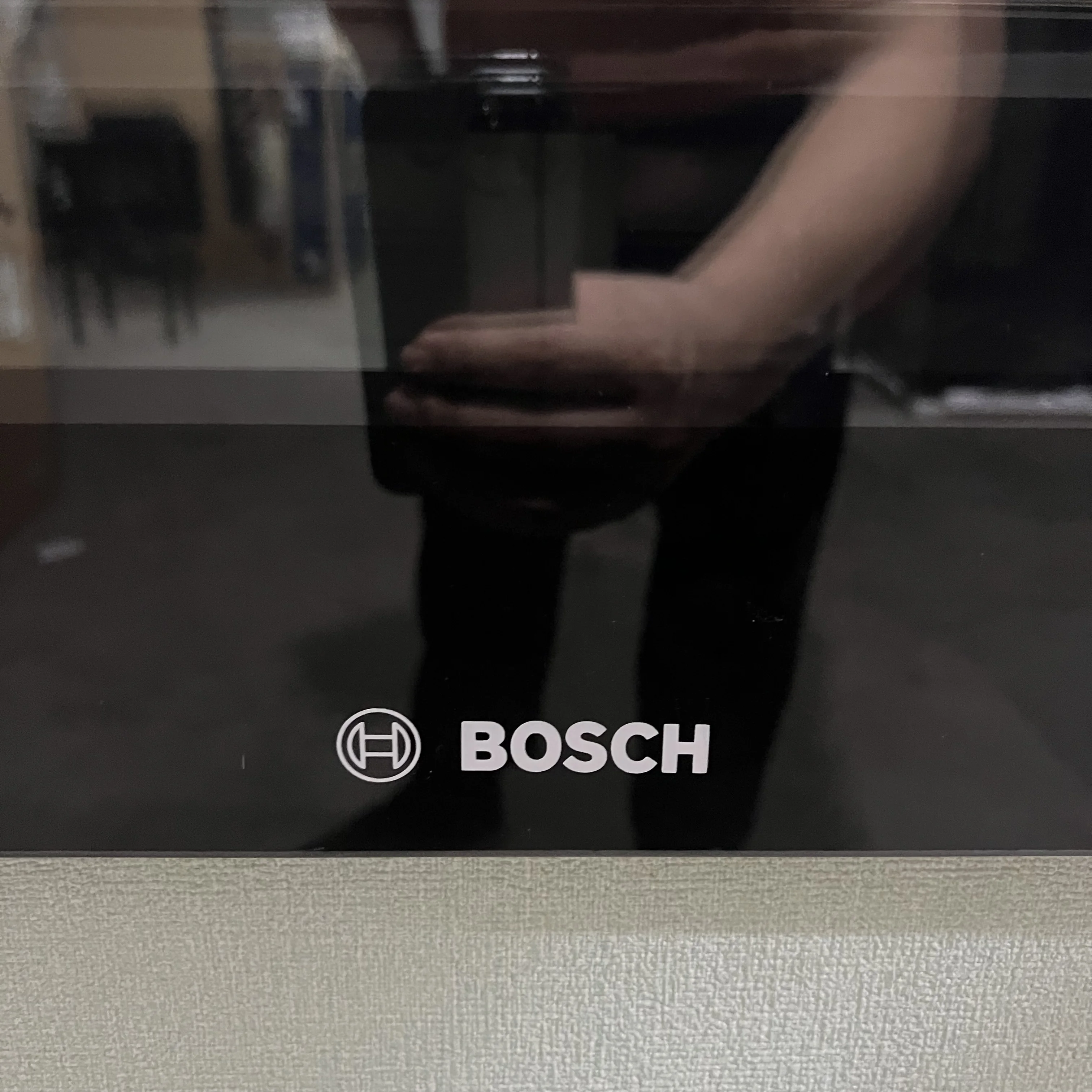 EM ESTOQUE 20L BOSCHs prateado Incorporado Forno de Microondas Construído em Placa de Operação Multifuncional em Inglês Mecânico LCD digital