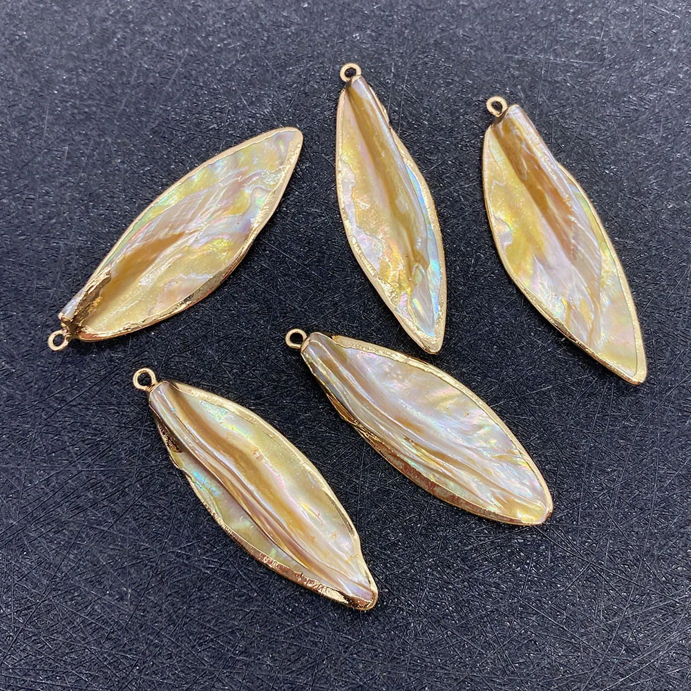 Natural Seawater Shell Pendants Gold Color Carving Leaf-shaped Jewelry for DIY Making Necklace Earrings Shell Charms Accessories