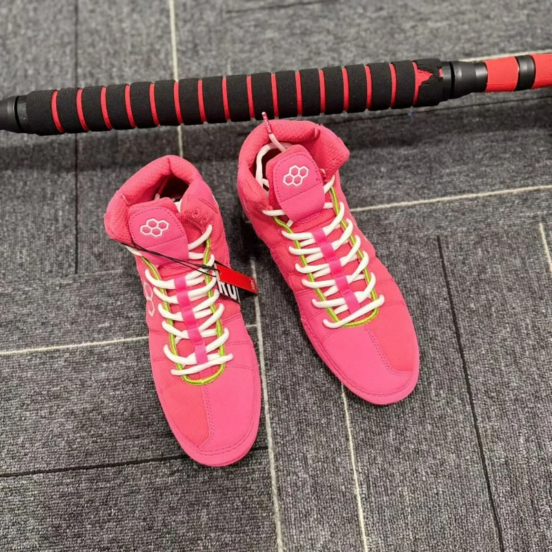 

Classic Brand Wrestling Boots for Men Women Rubber Sole Boxing Shoes Couples Comfortable Fighting Boots Youth Indoor Sports Shoe