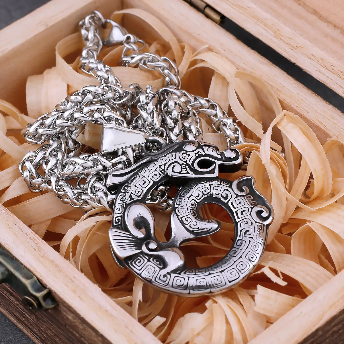 Collar de moda de dragón vikingo Ouroboros para hombre, amuleto de dragón  con nudo celta nórdico, collar con colgante, joyería Vintage de acero  inoxidable / Joyería de moda, image size:1200x1200